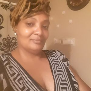 Meet your Posher, Nakisha